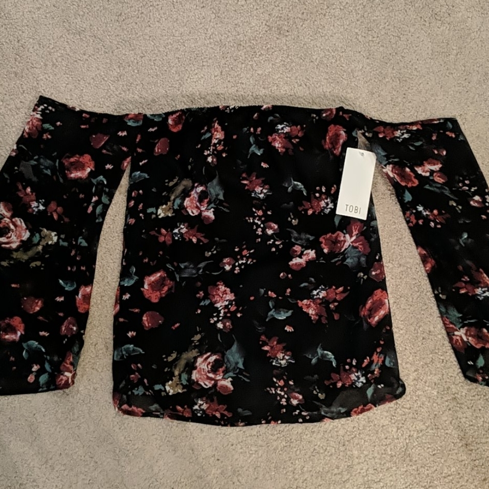 Tobi Floral Top Size XS